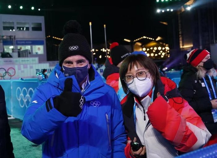 摩納哥親王、薩馬蘭奇為他們點贊！冬奧頒獎廣場上這些身影值得銘記